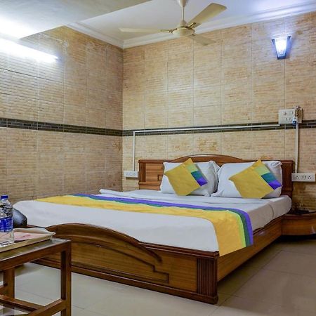 Hotel Treebo Trip Ganpati Bhopal Zewnętrze zdjęcie